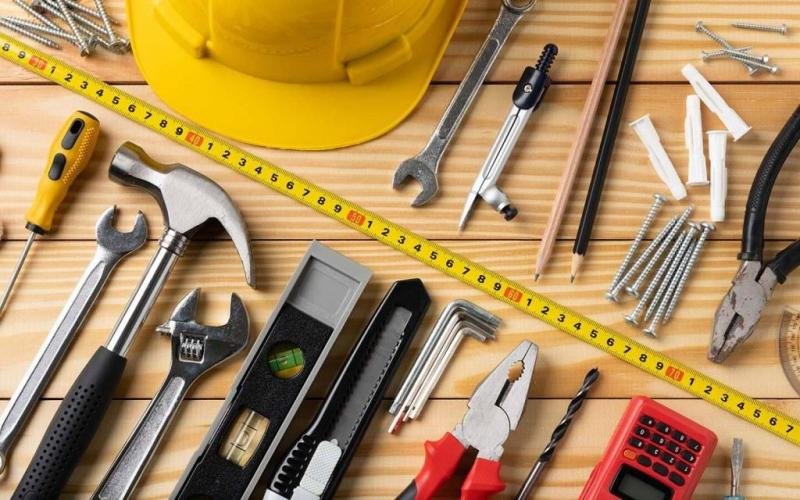 مواد ومعدات البناء والحدائق